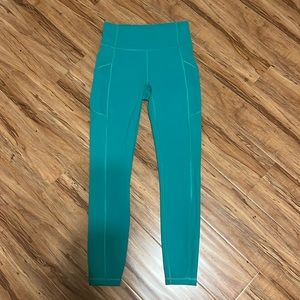 Lululemon leggings size 6